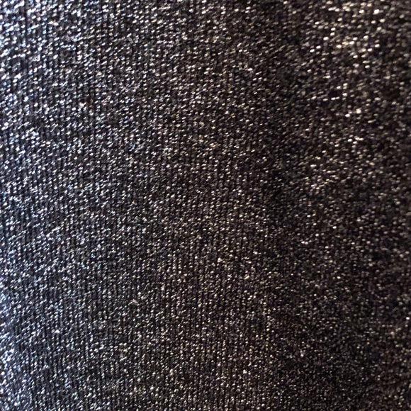 Regency Collection for Joyce Size M Silver/Black Top - Picture 7 of 10